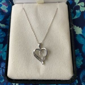 10K White Gold Heart Necklace